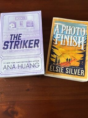Book Bundle: Ana Huang The Striker & Elsie Silver A Photo Finish